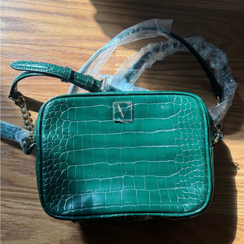 NEW Victorias Secret Purse